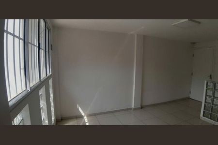 Casa à venda com 3 quartos, 130m² em Vila Santo Antônio, São Paulo