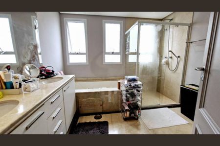 Apartamento à venda com 250m², 4 quartos e 5 vagas