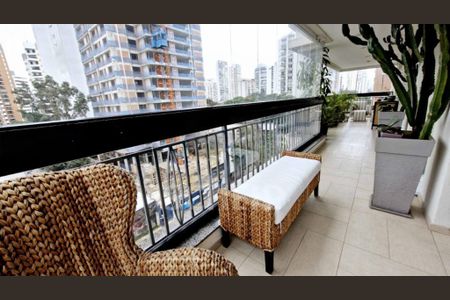 Apartamento à venda com 250m², 4 quartos e 5 vagas