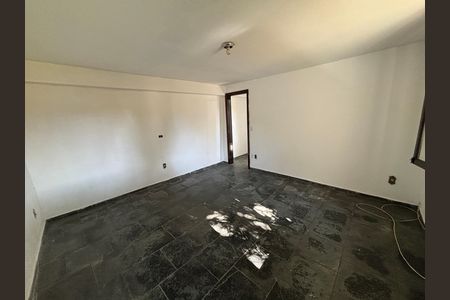 Casa para alugar com 173m², 5 quartos e 6 vagasQuarto 2 edícula 