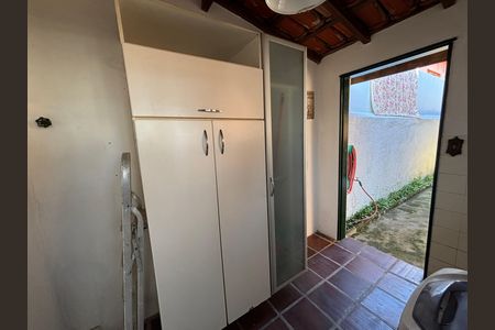 Casa para alugar com 173m², 5 quartos e 6 vagasArea de serviço 
