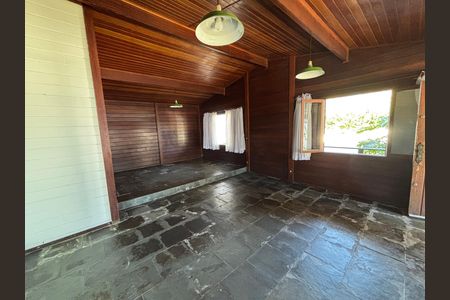Casa para alugar com 173m², 5 quartos e 6 vagasSala