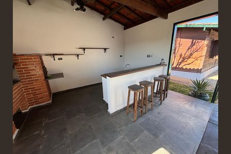 Casa para alugar com 173m², 5 quartos e 6 vagasChurrasqueira