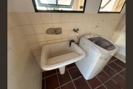 Casa para alugar com 173m², 5 quartos e 6 vagasÁrea de Serviço