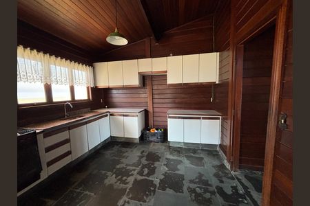 Casa para alugar com 173m², 5 quartos e 6 vagasCozinha