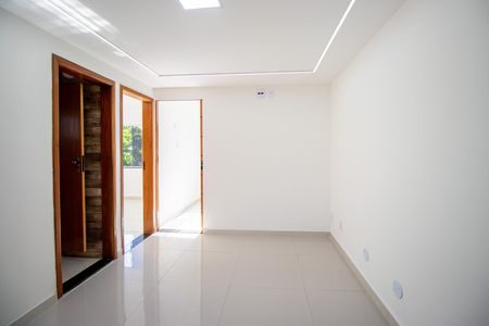 Sala de apartamento à venda com 2 quartos, 50m² em Irajá, Rio de Janeiro