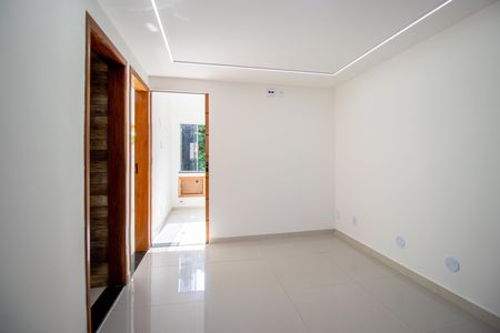 Sala de apartamento à venda com 2 quartos, 50m² em Irajá, Rio de Janeiro