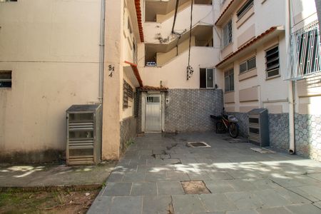 Apartamento à venda com 50m², 2 quartos e 1 vaga Apartamento à venda com 50m², 2 quartos e 1 vagaFachada do bloco