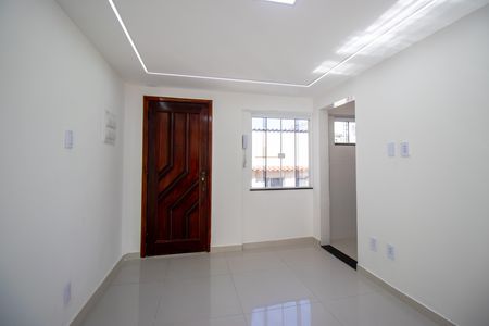 Sala de apartamento à venda com 2 quartos, 50m² em Irajá, Rio de Janeiro