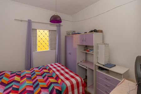 Casa à venda com 250m², 3 quartos e 4 vagas Casa à venda com 250m², 3 quartos e 4 vagasQuarto 2