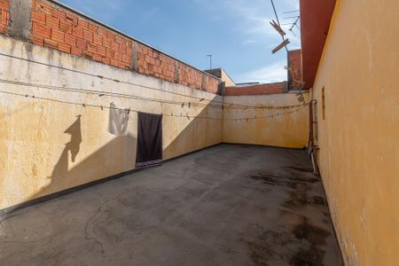 Casa à venda com 250m², 3 quartos e 4 vagas Casa à venda com 250m², 3 quartos e 4 vagasQuintal