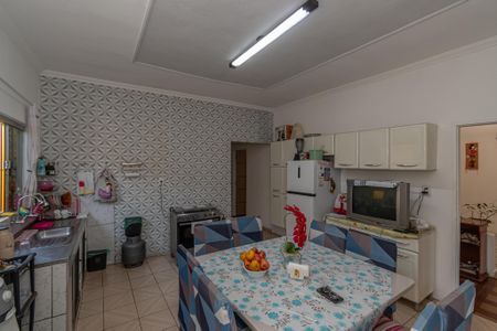Casa à venda com 250m², 3 quartos e 4 vagas Casa à venda com 250m², 3 quartos e 4 vagasCozinha
