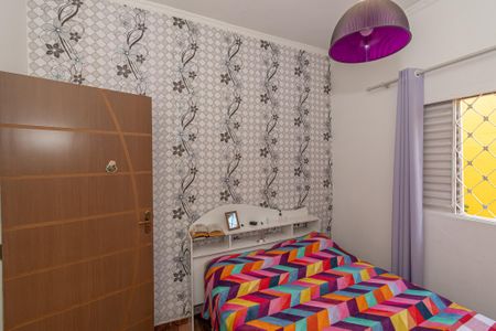 Casa à venda com 250m², 3 quartos e 4 vagas Casa à venda com 250m², 3 quartos e 4 vagasQuarto 2