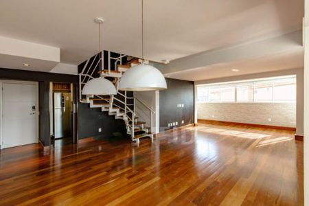 Apartamento à venda com 2 quartos, 180m² em Itaim Bibi, São Paulo
