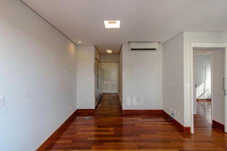 Apartamento à venda com 2 quartos, 180m² em Itaim Bibi, São Paulo