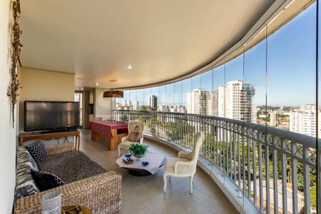 Apartamento à venda com 246m², 3 quartos e 4 vagas