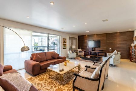 Apartamento à venda com 246m², 3 quartos e 4 vagas