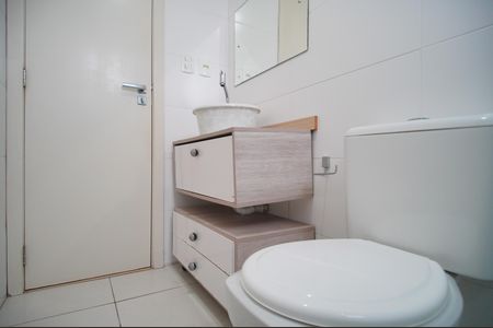 Apartamento à venda com 94m², 2 quartos e 2 vagasBanheiro da Suíte