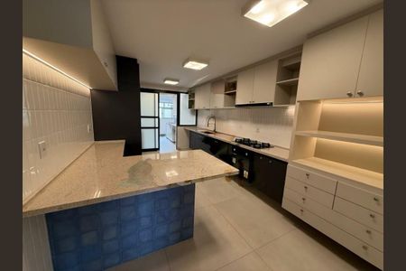 Apartamento à venda com 263m², 4 quartos e 2 vagas