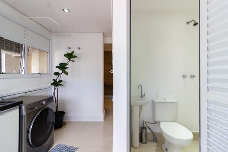 Apartamento para alugar com 197m², 3 quartos e 4 vagas Apartamento para alugar com 197m², 3 quartos e 4 vagasÁrea de Serviço