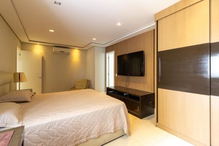 Apartamento para alugar com 197m², 3 quartos e 4 vagas Apartamento para alugar com 197m², 3 quartos e 4 vagasSuíte 2