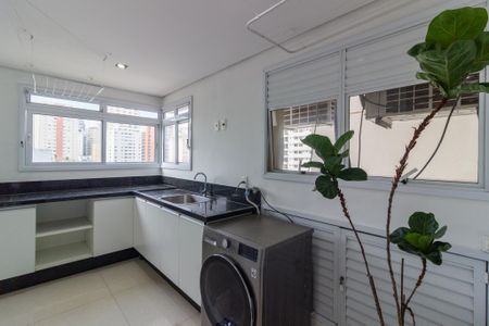 Apartamento para alugar com 197m², 3 quartos e 4 vagas Apartamento para alugar com 197m², 3 quartos e 4 vagasÁrea de Serviço