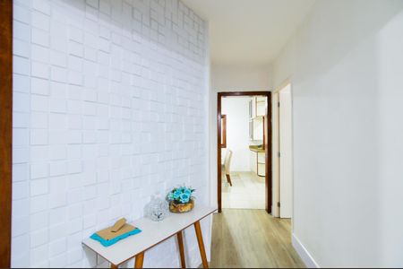 Casa à venda com 340m², 6 quartos e 4 vagasCorredor