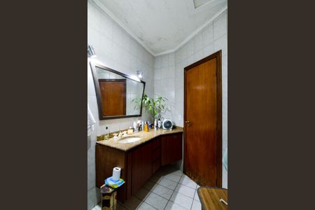 Casa à venda com 340m², 6 quartos e 4 vagasCasa 2 - Banheiro social 