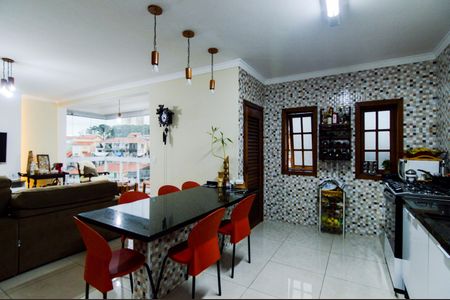 Casa à venda com 340m², 6 quartos e 4 vagasCasa 2 -Cozinha