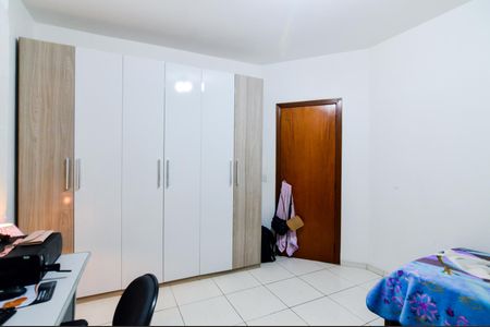 Casa à venda com 340m², 6 quartos e 4 vagasCasa 2 - Quarto 2
