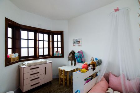 Casa à venda com 340m², 6 quartos e 4 vagasQuarto 2