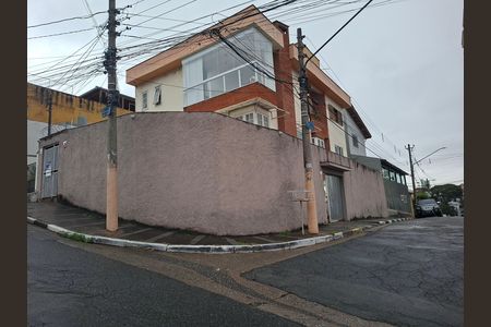 Casa à venda com 340m², 6 quartos e 4 vagasFachada