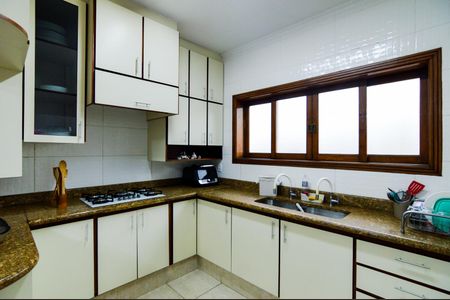 Casa à venda com 340m², 6 quartos e 4 vagasCozinha