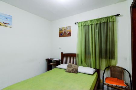 Casa à venda com 340m², 6 quartos e 4 vagasQuarto de hóspedes 