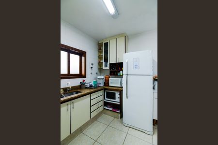 Casa à venda com 340m², 6 quartos e 4 vagasCozinha