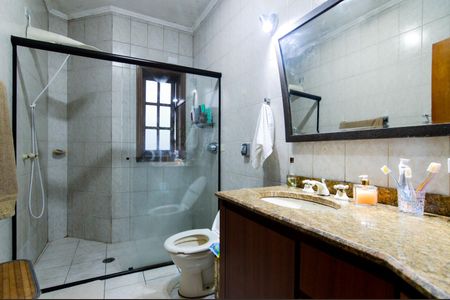 Casa à venda com 340m², 6 quartos e 4 vagasCasa 2 - Banheiro social 