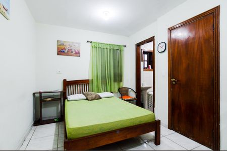 Casa à venda com 340m², 6 quartos e 4 vagasQuarto de hóspedes 