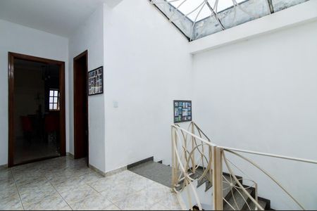 Casa à venda com 340m², 6 quartos e 4 vagasCorredor
