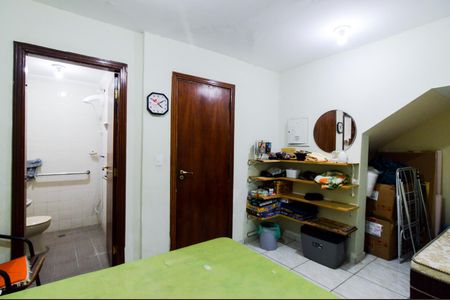 Casa à venda com 340m², 6 quartos e 4 vagasQuarto de hóspedes 