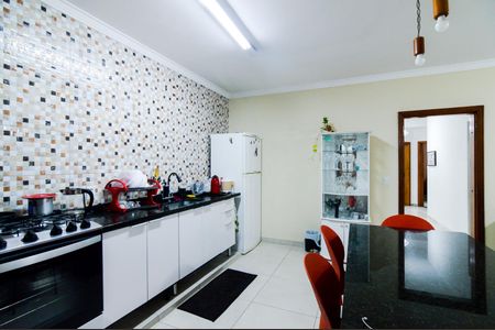 Casa à venda com 340m², 6 quartos e 4 vagasCasa 2 -Cozinha