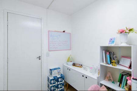 Casa à venda com 340m², 6 quartos e 4 vagasEscritório