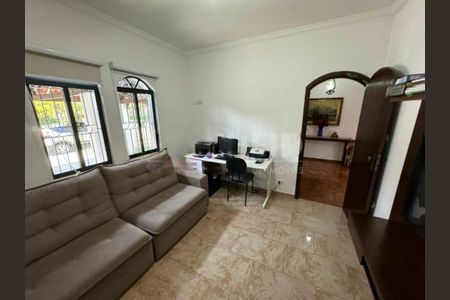 Casa à venda com 3 quartos, 195m² em Jardim Campo Grande, São Paulo
