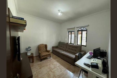 Casa à venda com 195m², 3 quartos e 2 vagas