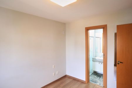 Suíte de apartamento para alugar com 3 quartos, 107m² em Funcionários, Belo Horizonte