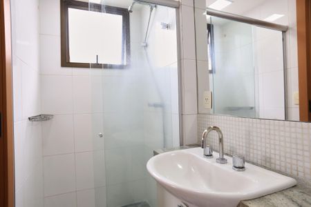 Apartamento para alugar com 107m², 3 quartos e 2 vagas Apartamento para alugar com 107m², 3 quartos e 2 vagasBanheiro da Suíte