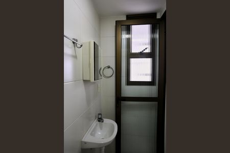 Apartamento para alugar com 107m², 3 quartos e 2 vagas Apartamento para alugar com 107m², 3 quartos e 2 vagasBanheiro de serviço