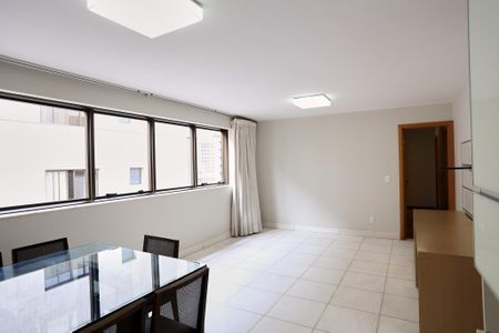 Sala de apartamento para alugar com 3 quartos, 107m² em Funcionários, Belo Horizonte