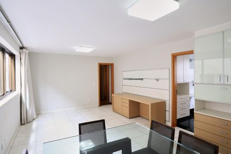 Sala de apartamento para alugar com 3 quartos, 107m² em Funcionários, Belo Horizonte