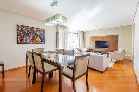 Apartamento à venda com 115m², 3 quartos e 1 vaga