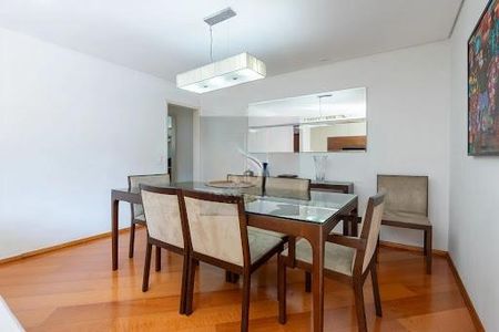 Apartamento à venda com 115m², 3 quartos e 1 vaga